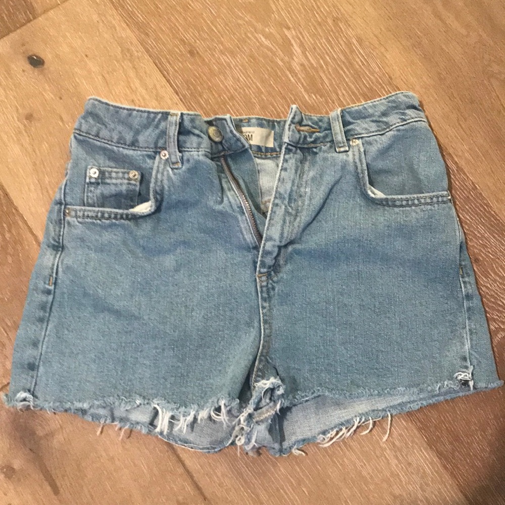 The best fitting denim shorts ever! ✨